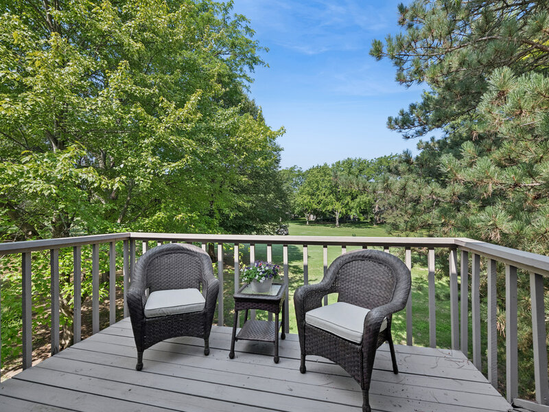 752 Shoreline Road Lake Barrington IL 60010