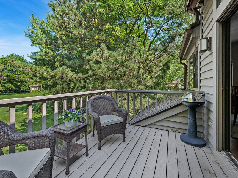 752 Shoreline Road Lake Barrington IL 60010