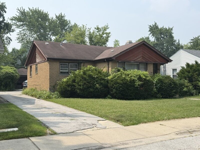753 E 156th Place South Holland IL 60473