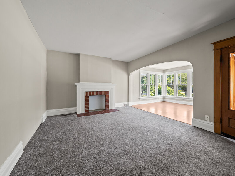 108 W Central Park Avenue Davenport IA 52803