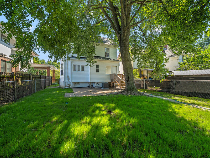 108 W Central Park Avenue Davenport IA 52803