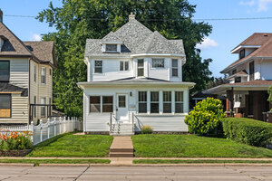 Photo of 108 W Central Park Avenue Davenport IA 52803