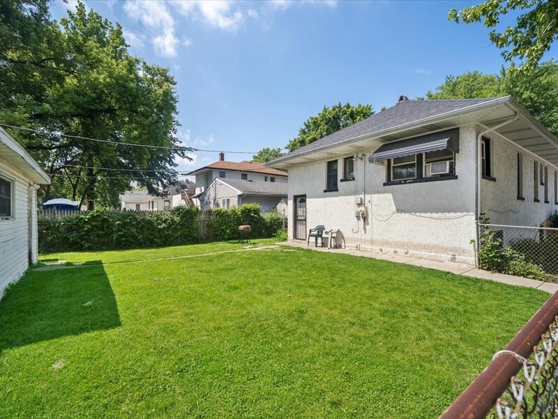 601 S 7th Avenue Maywood IL 60153