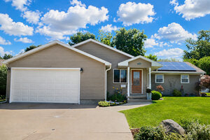 Photo of 704 Fort Street Ottawa IL 61350