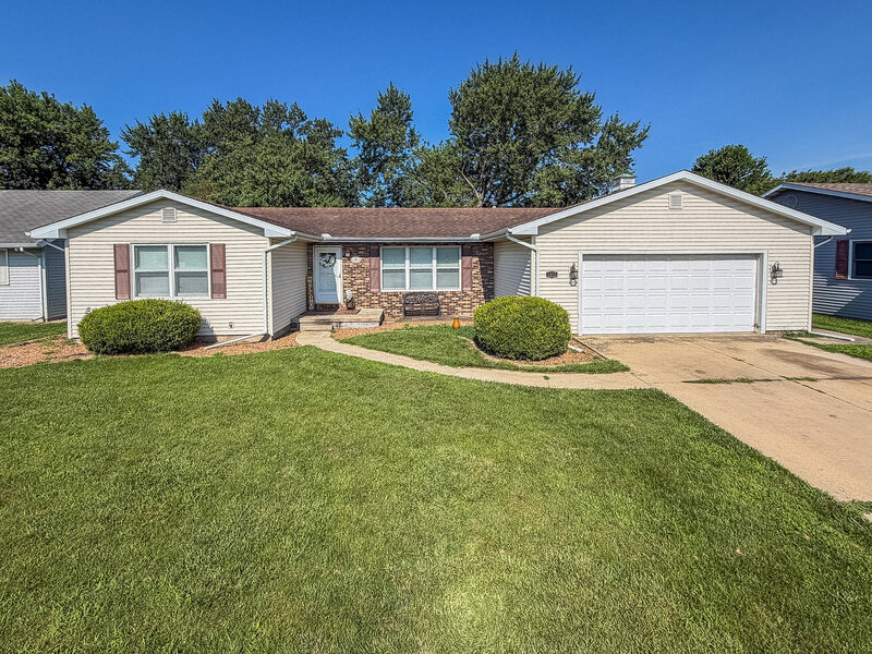 1015 Cambridge Drive Rantoul IL 61866