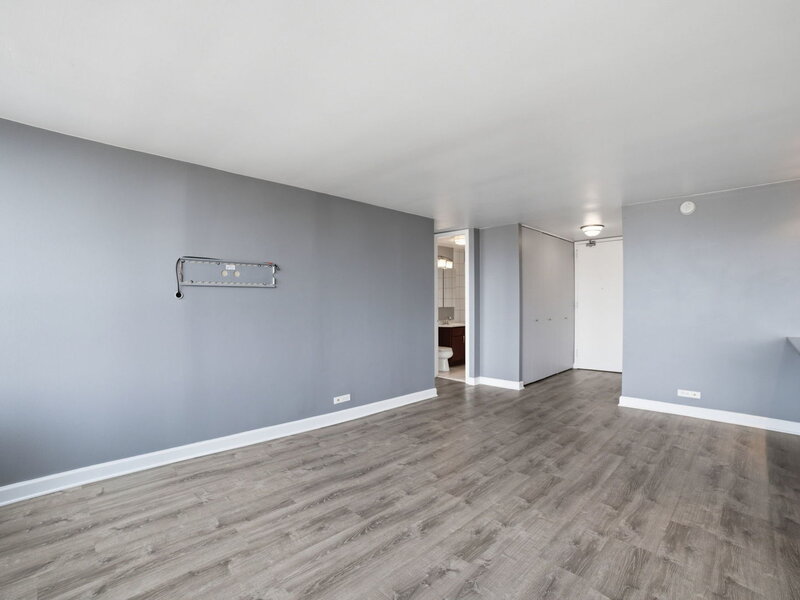 655 W Irving Park Road Chicago IL 60613