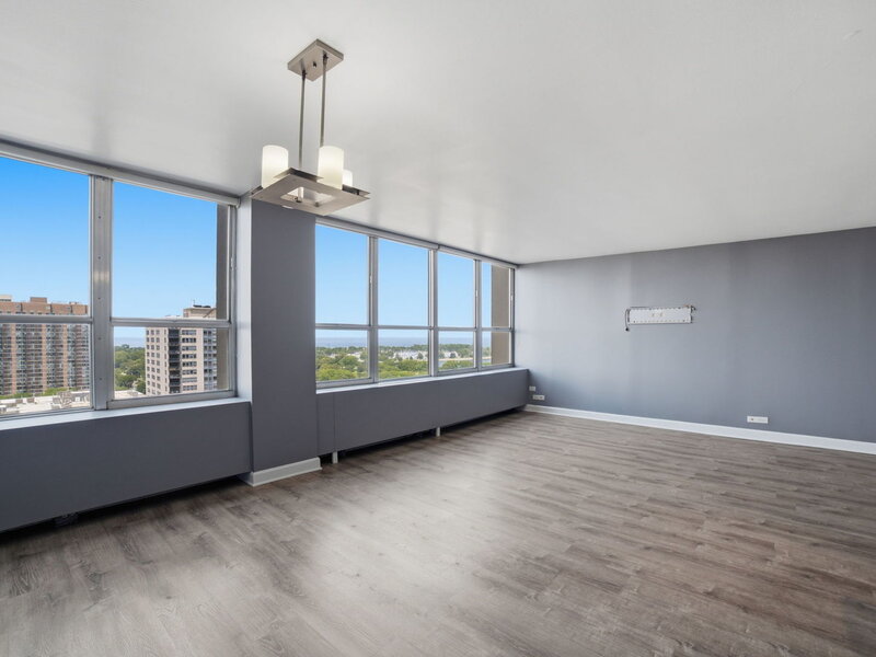 655 W Irving Park Road Chicago IL 60613