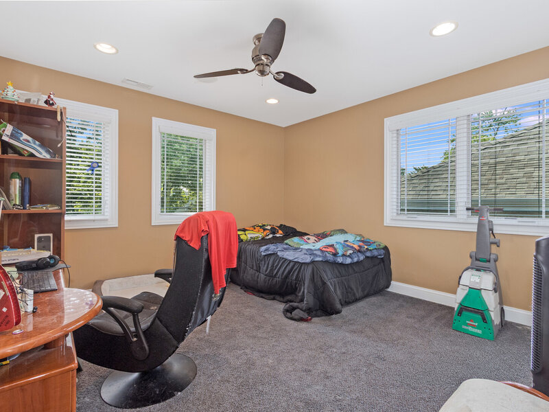 9340 S Clifton Park Avenue Evergreen Park IL 60805