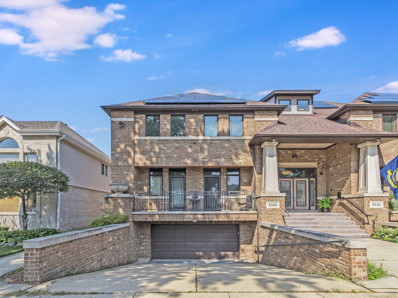 9340 S Clifton Park Avenue Evergreen Park IL 60805