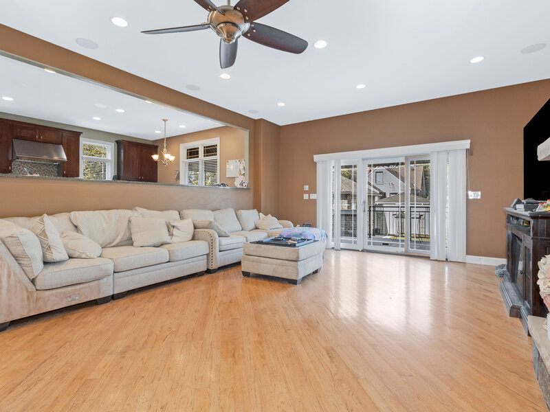 9340 S Clifton Park Avenue Evergreen Park IL 60805