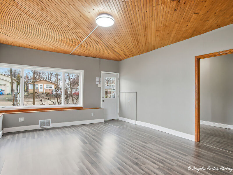 320 E Washington Street Round Lake Park IL 60073
