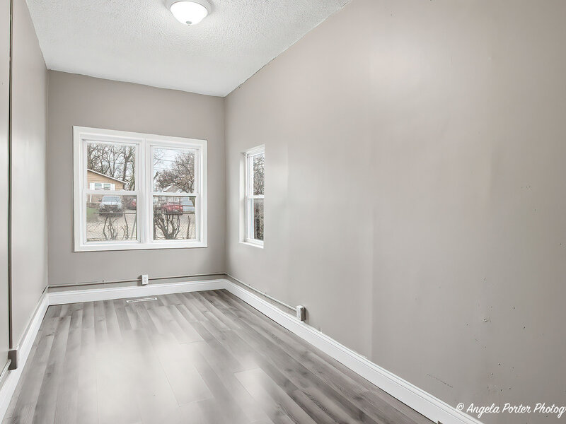 320 E Washington Street Round Lake Park IL 60073