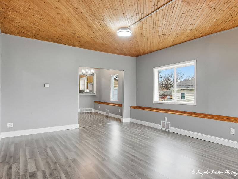 320 E Washington Street Round Lake Park IL 60073