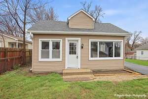 Photo of 320 E Washington Street Round Lake Park IL 60073
