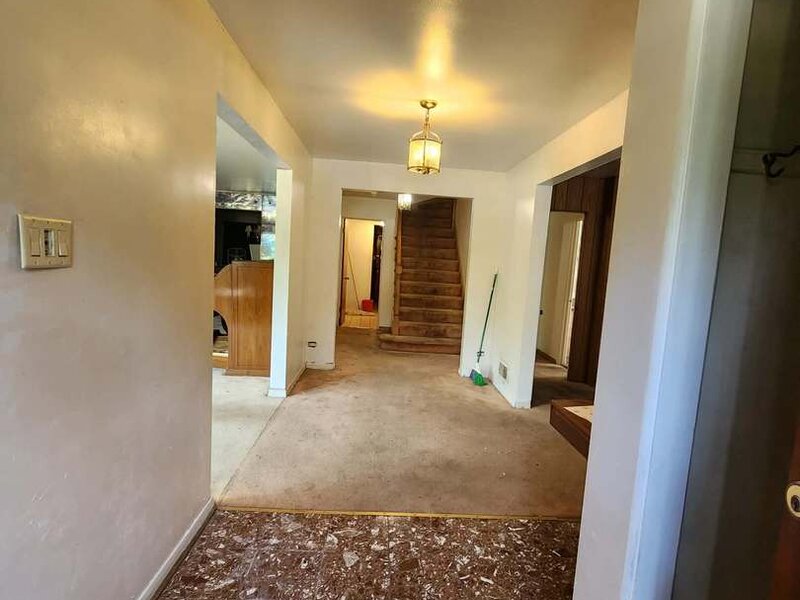 6723 S Euclid Avenue Chicago IL 60649