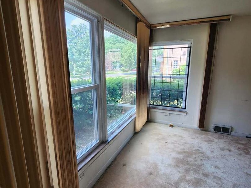 6723 S Euclid Avenue Chicago IL 60649