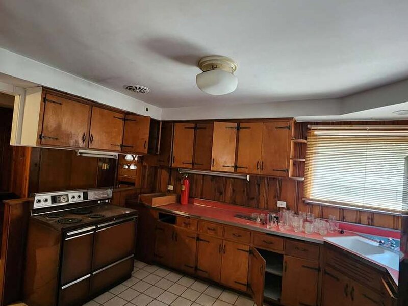 6723 S Euclid Avenue Chicago IL 60649