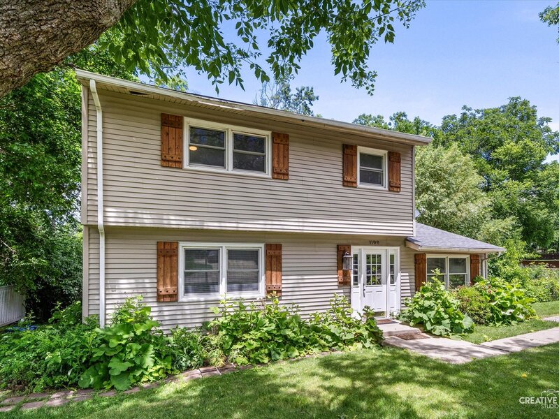 1108 Edwards Avenue St. Charles IL 60174