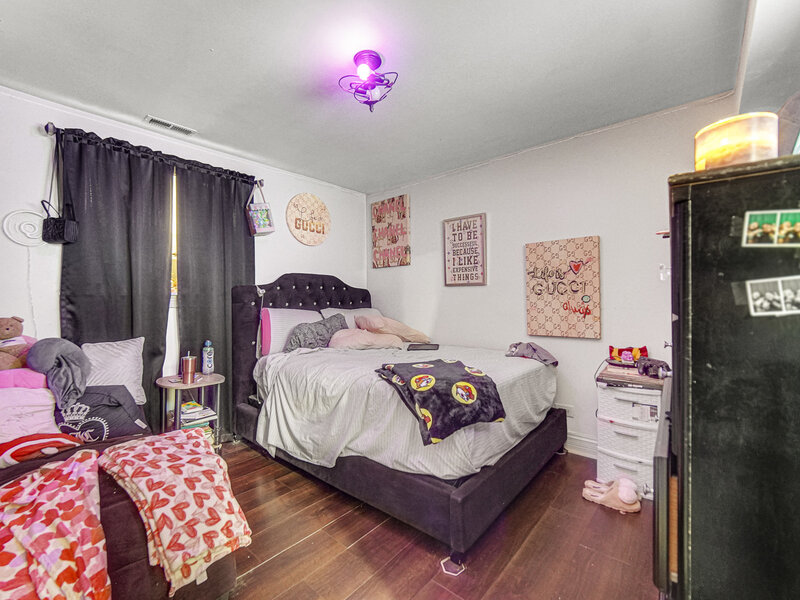 7020 S Paxton Avenue Chicago IL 60649