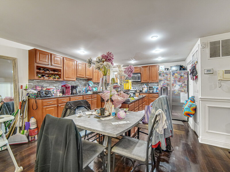 7020 S Paxton Avenue Chicago IL 60649