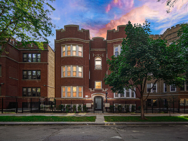 7020 S Paxton Avenue Chicago IL 60649