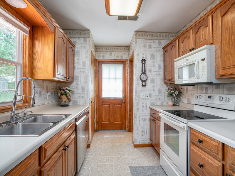 2523 Belle Avenue Davenport IA 52803