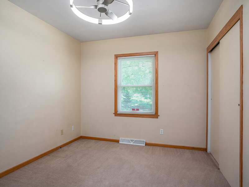 2523 Belle Avenue Davenport IA 52803