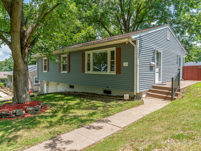 2523 Belle Avenue Davenport IA 52803