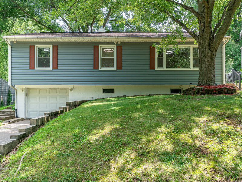 2523 Belle Avenue Davenport IA 52803