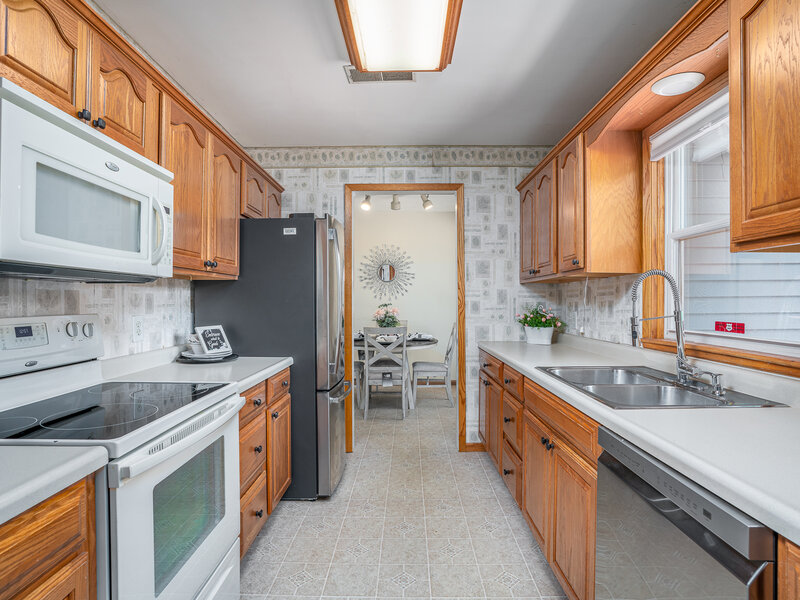 2523 Belle Avenue Davenport IA 52803