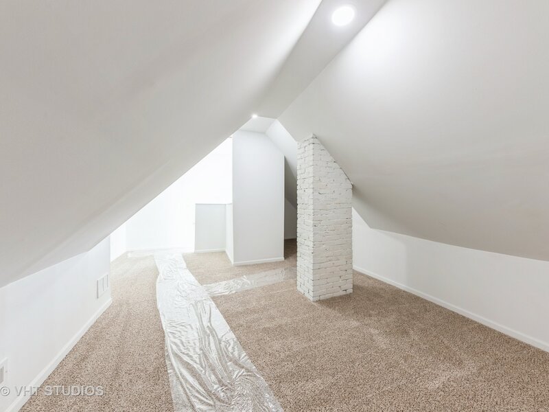 1210 Park Avenue North Chicago IL 60064