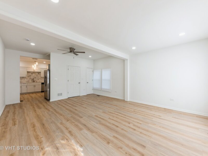 1210 Park Avenue North Chicago IL 60064