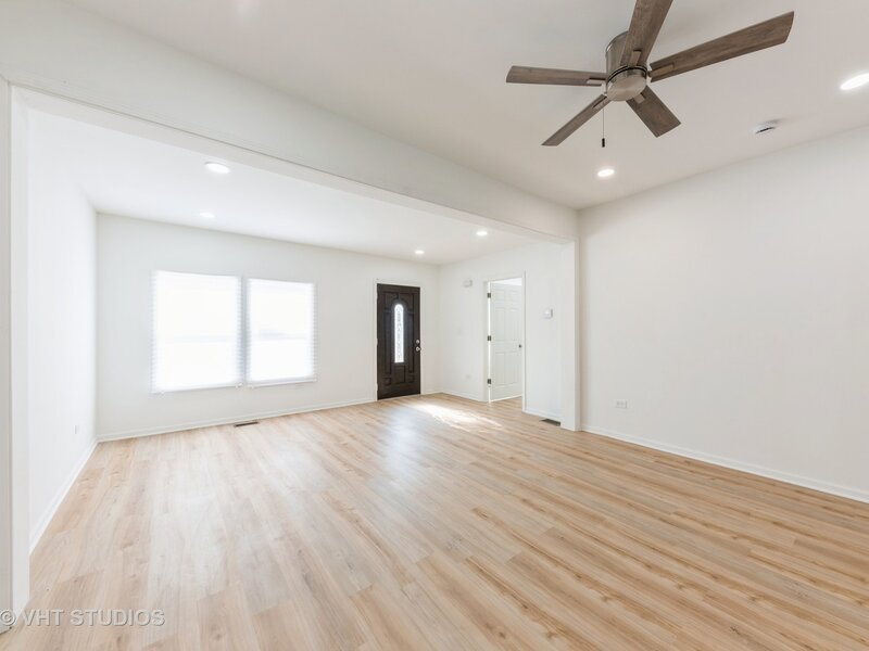 1210 Park Avenue North Chicago IL 60064