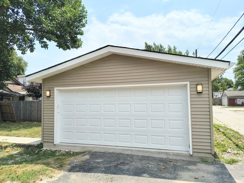 1210 Park Avenue North Chicago IL 60064
