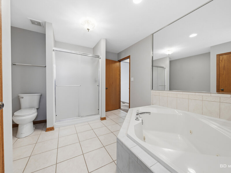 8616 Bantry Boulevard Tinley Park IL 60477