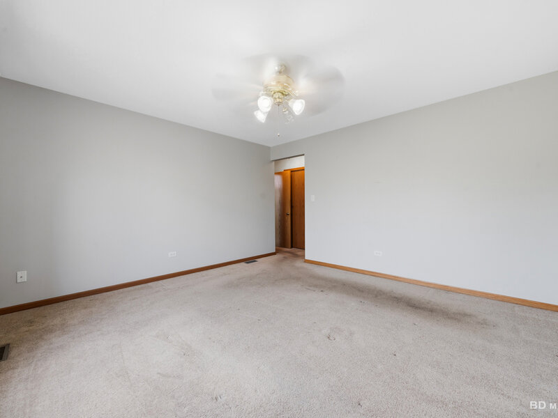 8616 Bantry Boulevard Tinley Park IL 60477
