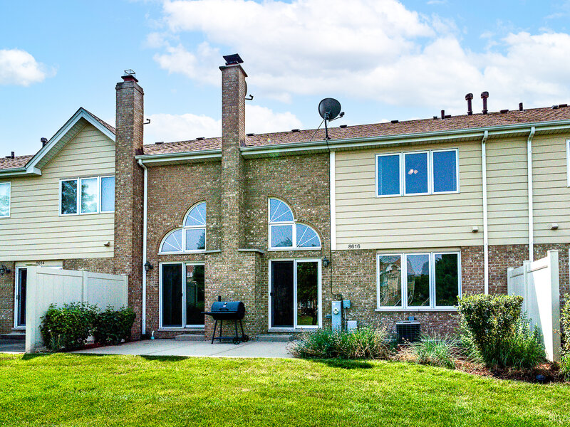 8616 Bantry Boulevard Tinley Park IL 60477