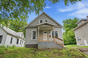 Photo of 1621 14 1/2 Street Rock Island IL 61201