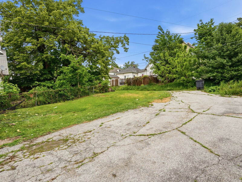 1621 14 1/2 Street Rock Island IL 61201