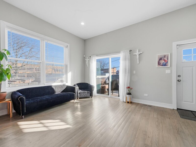 2045 N La Crosse Avenue Chicago IL 60639