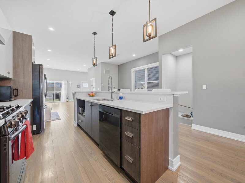 2045 N La Crosse Avenue Chicago IL 60639