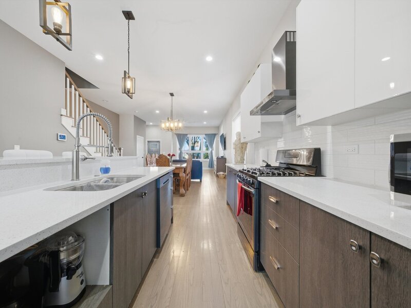 2045 N La Crosse Avenue Chicago IL 60639