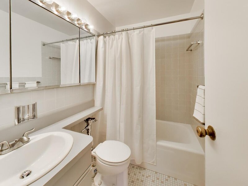 3550 N Lake Shore Drive Chicago IL 60657