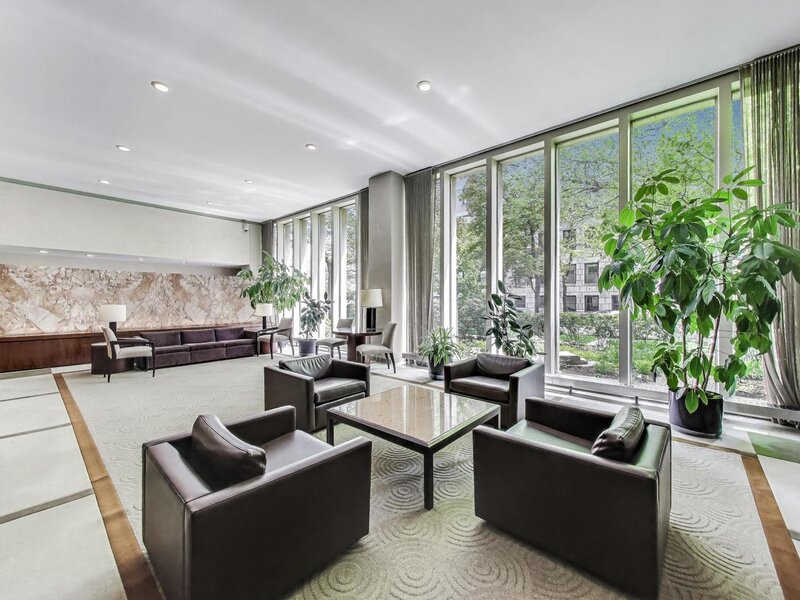 3550 N Lake Shore Drive Chicago IL 60657
