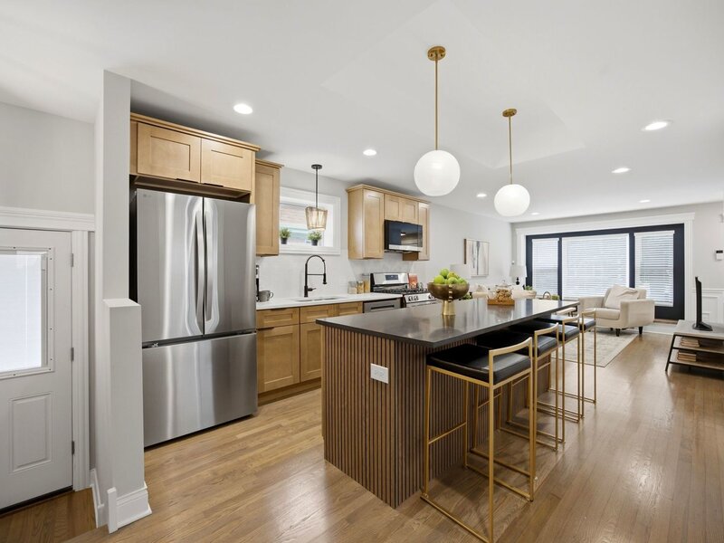 9118 S Wallace Street Chicago IL 60620