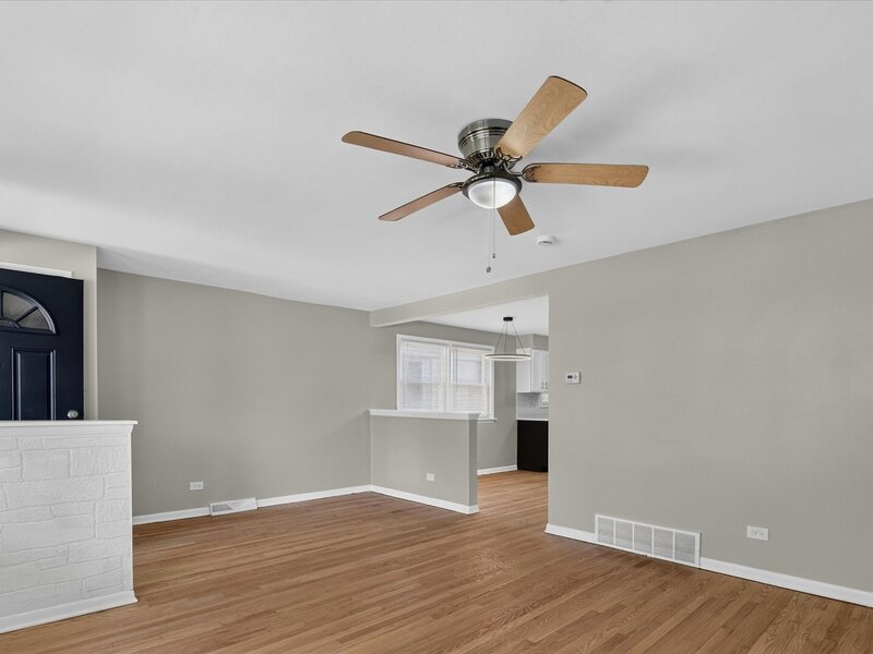 8603 S Exchange Avenue Chicago IL 60617