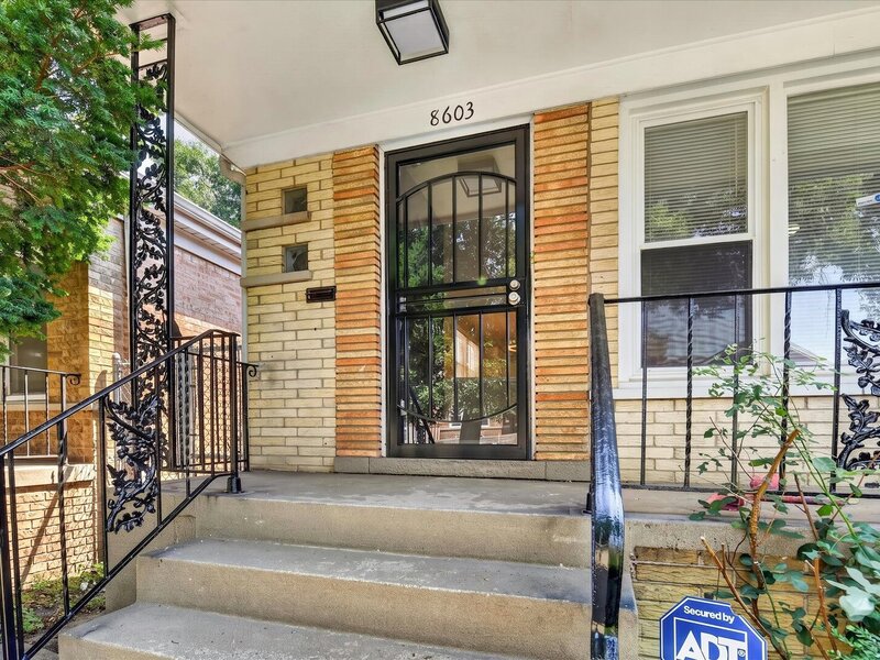 8603 S Exchange Avenue Chicago IL 60617