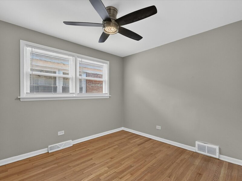 8603 S Exchange Avenue Chicago IL 60617
