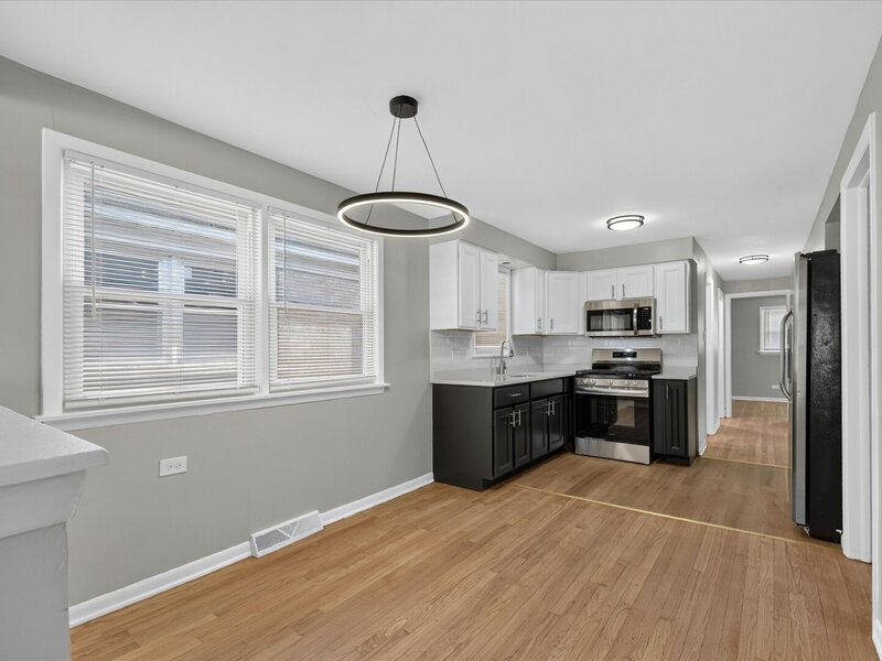 8603 S Exchange Avenue Chicago IL 60617