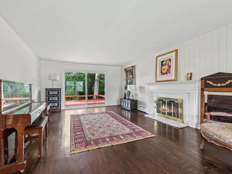 2910 Cherokee Lane Riverwoods IL 60015